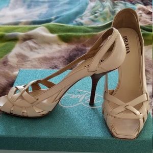 Vintage Prada Vero Cuoio Stacked Heels US Size 9.5